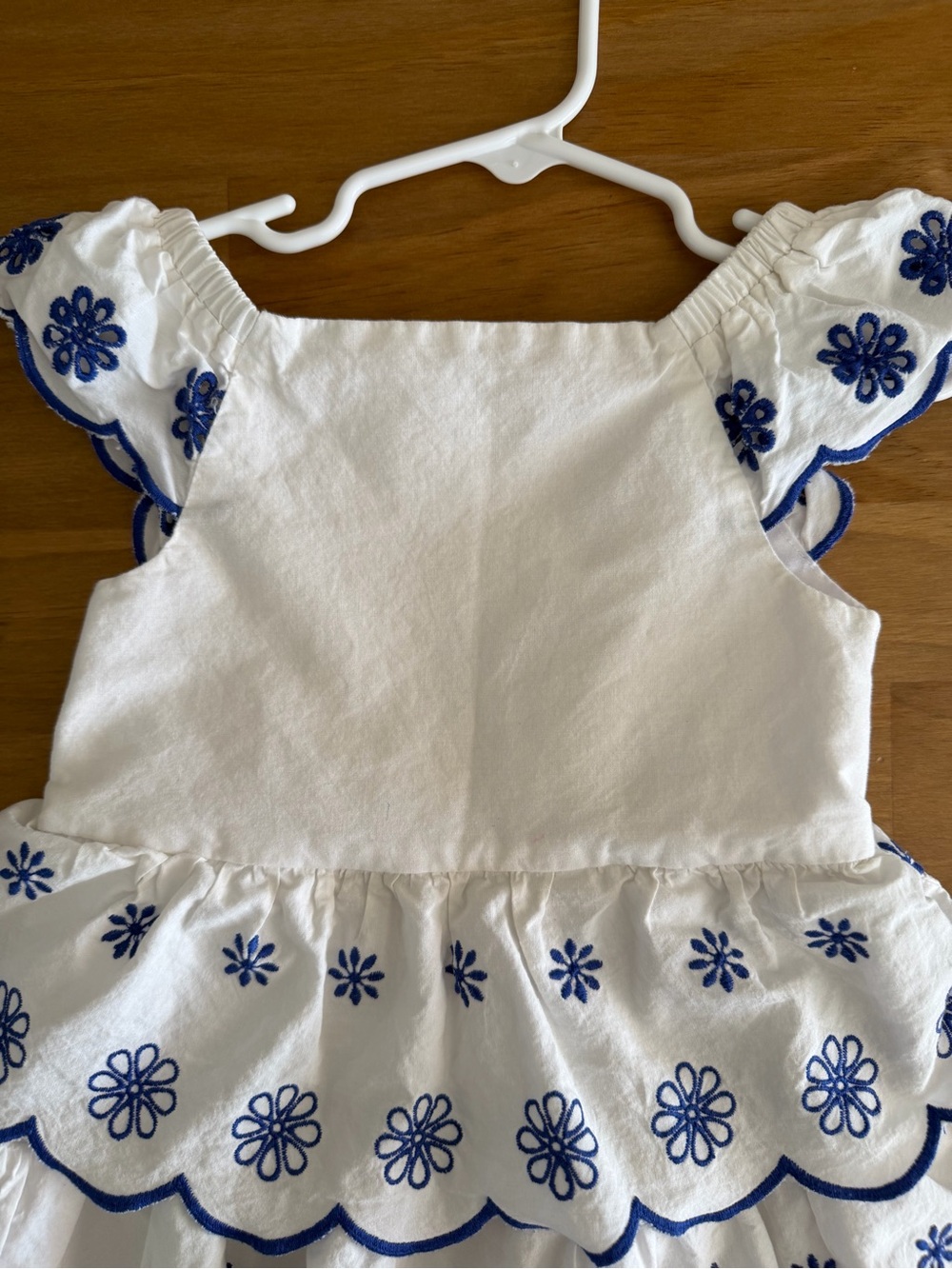 White & Blue Embroidered Ruffle Kids Dress Size 4T - Picture 3 of 8